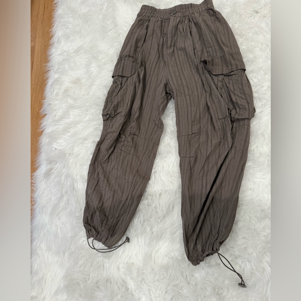 Zara Woman’s Striped Brown Cargo Pants